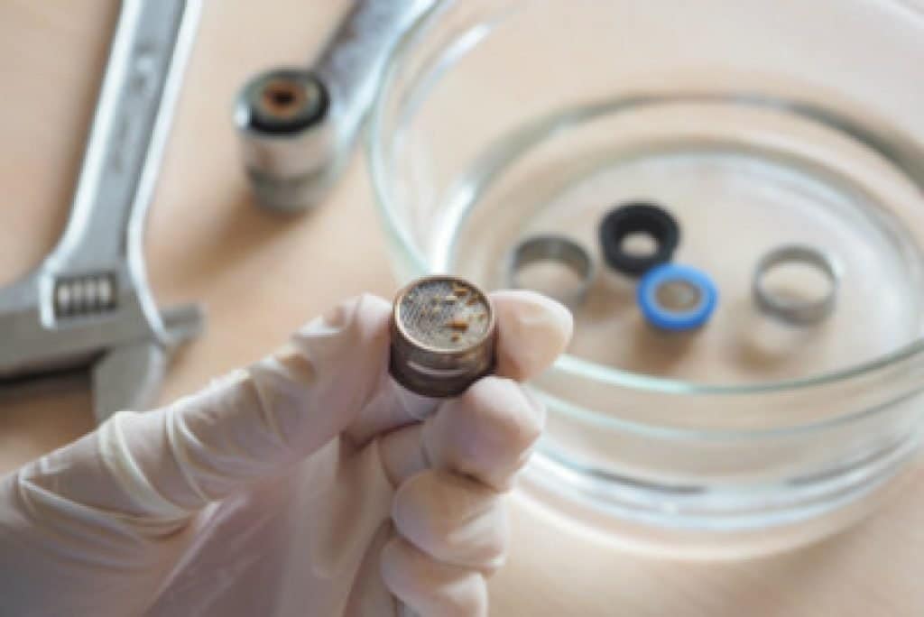 How To Clean A Rain Shower Head? Shower Enclosure